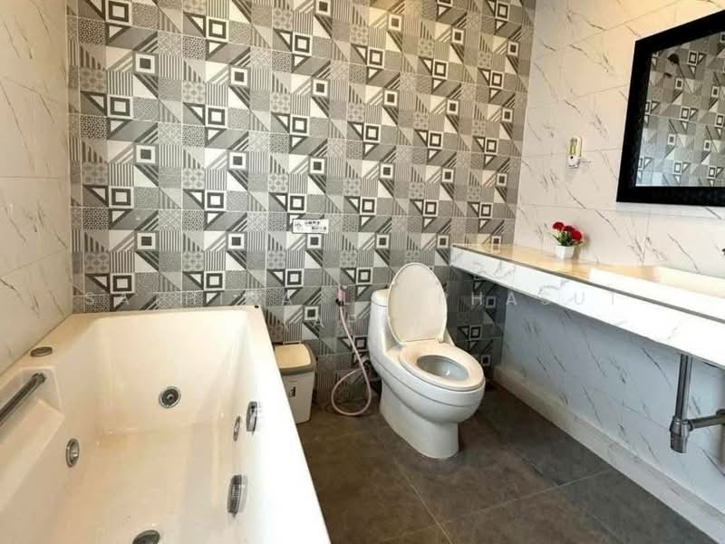 Suksabai Villa, Chon Buri (Pattaya), Soi Suksabai Villa, Bang Lamung, Bang Lamung (Pattaya), Chon Buri (Pattaya), 5 Bedrooms, 280 sqm, Villa For Rent, by Sathida Limphasut (App), 500225857 - DDproperty.com