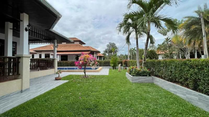 Manora Village I : มโนราห์ วิลเลจ 1, ประจวบคีรีขันธ์, 92 19 ซอยหมู่บ้านเขาเต่า, หนองแก, หัวหิน, ประจวบคีรีขันธ์, 146 ตร.ม., วิลล่า ขาย, โดย Saifon Phuphanna, 500225923 - DDproperty.com