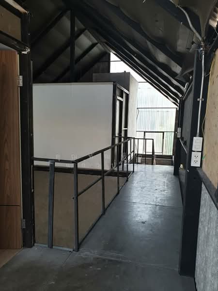 For Rent - โกดังลาดพร้าว 41ให้เช่า 2ชั้น พื้นที่ 60 ตร.ว กว้าง 12×14เมตร จอดรถ 1 คัน 3ห้องนอน 2 ห้องน้ำ แอร์, Bangkok