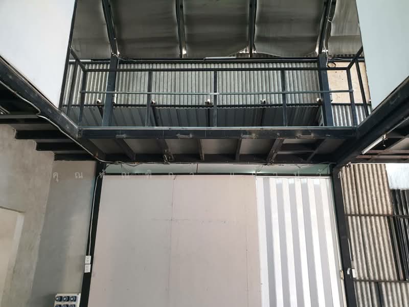 ให้เช่า - โกดังลาดพร้าว 41ให้เช่า 2ชั้น พื้นที่ 60 ตร.ว กว้าง 12×14เมตร จอดรถ 1 คัน 3ห้องนอน 2 ห้องน้ำ แอร์, กรุงเทพ