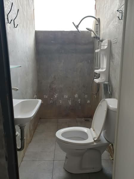 For Rent - โกดังลาดพร้าว 41ให้เช่า 2ชั้น พื้นที่ 60 ตร.ว กว้าง 12×14เมตร จอดรถ 1 คัน 3ห้องนอน 2 ห้องน้ำ แอร์, Bangkok