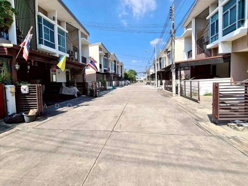 Habitown Fold Tiwanon-Chaengwattana, Pathum Thani, Tiwanon Road, Ban Mai, Muang Pathum Thani, Pathum Thani, 3 Bedrooms, 126 sqm, Townhouse For Sale, by Adool Manusdee, 500226029 - DDproperty.com