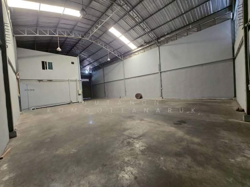 ให้เช่า/ขาย โรงงาน โกดัง คลังสินค้า พร้อมออฟฟิศ 2 ชั้น ไฟฟ้า 3 เฟส 100A ซอยเจอาร์ 2 บางน้ำจืด, Samut Sakhon, Bang Nam Chut, Muang Samut Sakhon, Samut Sakhon, , 500 sqm, Warehouse/Factory For Rent, by Jutanon Komoottanaruk, 500226033 - DDproperty.com
