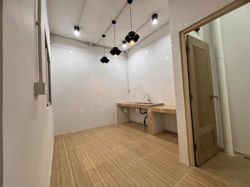 บ้านมินิมอล จรัญ 35, Bangkok, Bang Khun Non, Bangkok Noi, Bangkok, 3 Bedrooms, 160 sqm, Townhouse For Sale, by Chalita Chittanant, 500226039 - DDproperty.com