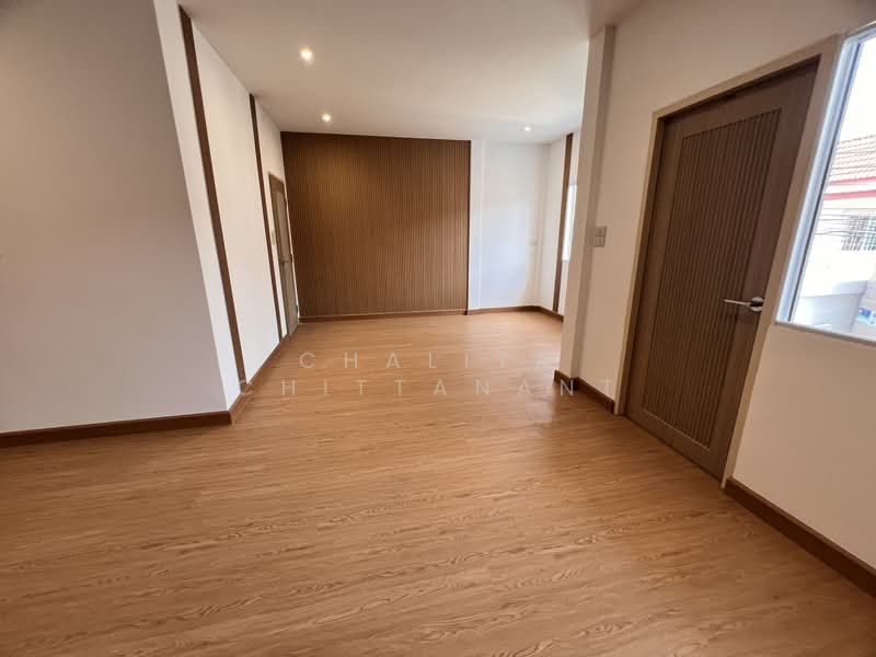 บ้านมินิมอล จรัญ 35, Bangkok, Bang Khun Non, Bangkok Noi, Bangkok, 3 Bedrooms, 160 sqm, Townhouse For Sale, by Chalita Chittanant, 500226039 - DDproperty.com