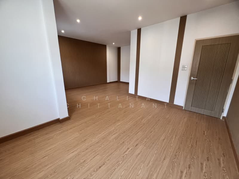 บ้านมินิมอล จรัญ 35, Bangkok, Bang Khun Non, Bangkok Noi, Bangkok, 3 Bedrooms, 160 sqm, Townhouse For Sale, by Chalita Chittanant, 500226039 - DDproperty.com
