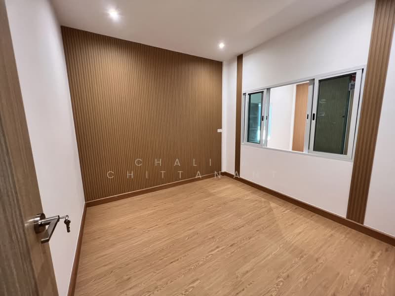 บ้านมินิมอล จรัญ 35, Bangkok, Bang Khun Non, Bangkok Noi, Bangkok, 3 Bedrooms, 160 sqm, Townhouse For Sale, by Chalita Chittanant, 500226039 - DDproperty.com
