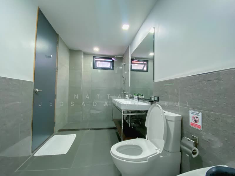 Quad Sukhumvit 36 : ควอด สุขุมวิท 36, กรุงเทพ, 18 ซอยสุขุมวิท 36, คลองตัน, คลองเตย, กรุงเทพ, 120 ตร.ม., อพาร์ทเมนท์ ให้เช่า, โดย Nattapol Jedsadathitikul, 500226043 - DDproperty.com