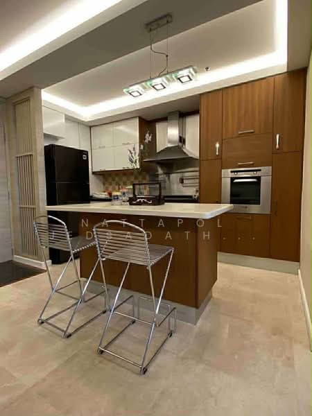 Silom Grand Terrace, Bangkok, Soi Saladaeng 2, Saladaeng Road, Silom, Bang Rak, Bangkok, 2 Bedrooms, 110 sqm, Condo For Rent, by Nattapol Jedsadathitikul, 500226044 - DDproperty.com