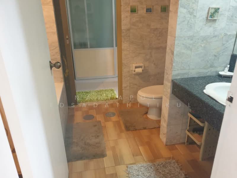 The Royal Place 1, Bangkok, Rajdamri, Lumphini, Pathum Wan, Bangkok, 1 Bedroom, 64 sqm, Condo For Rent, by Nattapol Jedsadathitikul, 500226048 - DDproperty.com