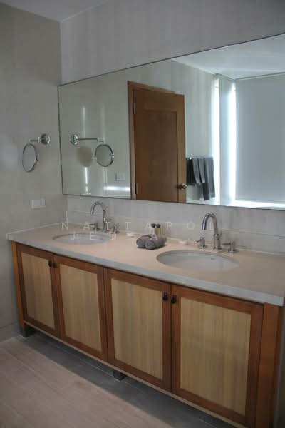 The Emporio Place, Bangkok, 93 Soi Sukhumvit 24, Sukhumvit Road, Khong Tan, Khlong Toei, Bangkok, 3 Bedrooms, 161 sqm, Condo For Rent, by Nattapol Jedsadathitikul, 500226054 - DDproperty.com