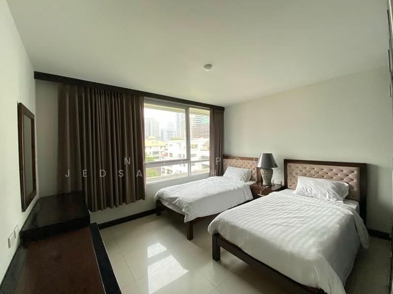 Baan Thirapa, Bangkok, 9 Soi Phra Phinit, Thung Maha Mek, Sathon, Bangkok, 3 Bedrooms, 190 sqm, Apartment For Rent, by Nattapol Jedsadathitikul, 500226065 - DDproperty.com