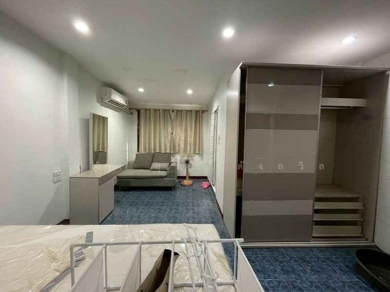 ให้เช่า ทาวน์เฮาส์ 3 ชั้น ใกล้ MRT จรัญสนิทวงศ์ 13 เพียง 200 เมตร เดินถึงสถานี, กรุงเทพ, จรัญสนิทวงศ์, วัดท่าพระ, บางกอกใหญ่, กรุงเทพ, 200 ตร.ม., ทาวน์เฮ้าส์ ให้เช่า, โดย มนชิต สุรชัยดังถวิล, 500226104 - DDproperty.com