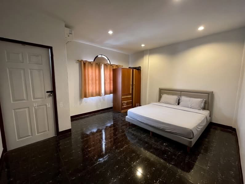 Townhouse for Rent – Only 200 m from MRT Charan 13, Bangkok, จรัญสนิทวงศ์, Wat Tha Pra, Bangkok Yai, Bangkok, 3 Bedrooms, 200 sqm, Townhouse For Rent, by Monchit Surachaidunthavin, 500226104 - DDproperty.com