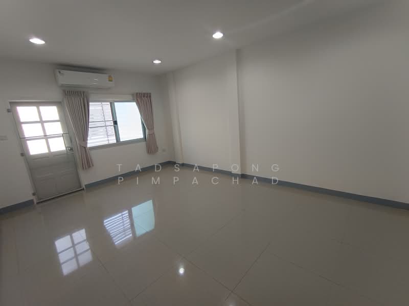 หมู่บ้าน 84 แมนชั่น : Baan 84 Mansion, กรุงเทพ, วังทองหลาง, วังทองหลาง, กรุงเทพ, 250 ตร.ม., ทาวน์เฮ้าส์ ขาย, โดย Tadsapong Pimpachad, 500226166 - DDproperty.com