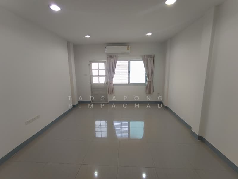 หมู่บ้าน 84 แมนชั่น : Baan 84 Mansion, กรุงเทพ, วังทองหลาง, วังทองหลาง, กรุงเทพ, 250 ตร.ม., ทาวน์เฮ้าส์ ขาย, โดย Tadsapong Pimpachad, 500226166 - DDproperty.com