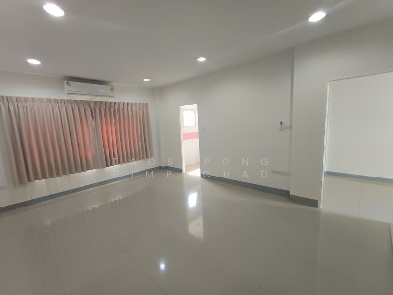 หมู่บ้าน 84 แมนชั่น : Baan 84 Mansion, กรุงเทพ, วังทองหลาง, วังทองหลาง, กรุงเทพ, 250 ตร.ม., ทาวน์เฮ้าส์ ขาย, โดย Tadsapong Pimpachad, 500226166 - DDproperty.com