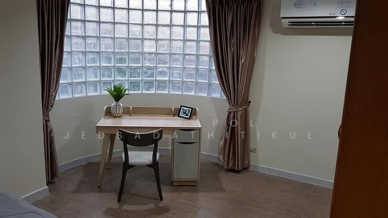 Sampoom Garden Condominium, Bangkok, ซอย 14 Sathorn, Silom, Bang Rak, Bangkok, 2 Bedrooms, 125 sqm, Condo For Rent, by Nattapol Jedsadathitikul, 500226168 - DDproperty.com