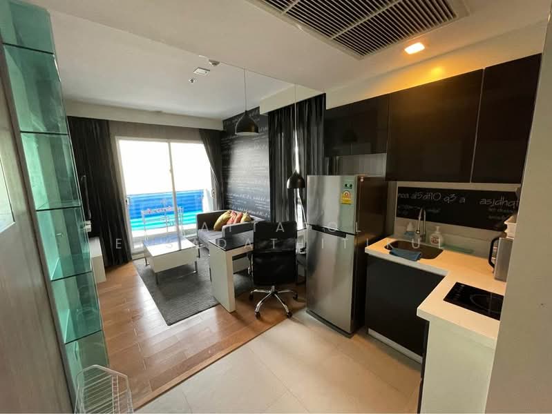 Condolette Ize Ratchathewi, Bangkok, Phetchaburi Road, Thanon Phetchaburi, Ratchathewi, Bangkok, 1 Bedroom, 36 sqm, Condo For Rent, by Nattapol Jedsadathitikul, 500226170 - DDproperty.com