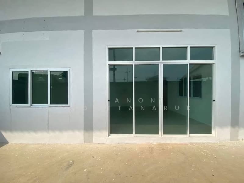 For Rent - ให้เช่า/ขายโรงงาน โกดัง คลังสินค้า ออฟฟิศ 2 ชั้น ขนาดทั้งหมด 700 ตร.ม. เหมาะต่อธุรกิจ ซอยยายแผ้ว, Samut Sakhon