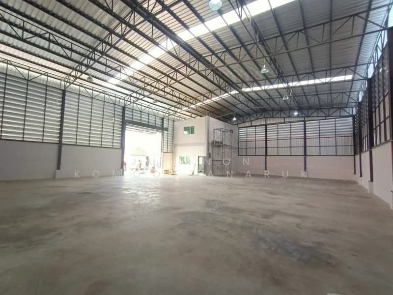 For Rent - ให้เช่า/ขายโรงงาน โกดัง คลังสินค้า ออฟฟิศ 2 ชั้น ขนาดทั้งหมด 700 ตร.ม. เหมาะต่อธุรกิจ ซอยยายแผ้ว, Samut Sakhon