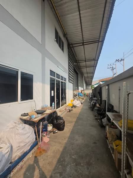For Rent - ให้เช่า/ขายโรงงาน โกดัง คลังสินค้า ออฟฟิศ 2 ชั้น ขนาดทั้งหมด 700 ตร.ม. เหมาะต่อธุรกิจ ซอยยายแผ้ว, Samut Sakhon