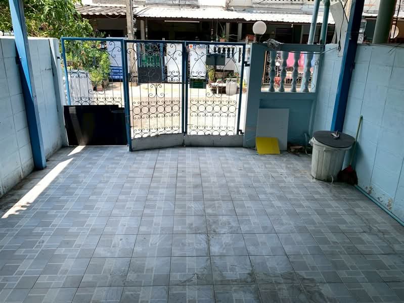 ทาวน์เฮ้าส์ 2 ชั้น 18 ตร.ว. หมู่บ้านสินทรัพย์นคร ใกล้มหาวิทยาลัยนอร์ทกรุงเทพ วิทยาเขตสะพานใหม่, Bangkok, ถนนเทพรักษ์, Anusaowari, Bang Khen, Bangkok, 2 Bedrooms, 90 sqm, Townhouse For Sale, by คุณ ธัญพิสิษฐ์ จิตประพัฒน์ (โซน), 500226186 - DDproperty.com