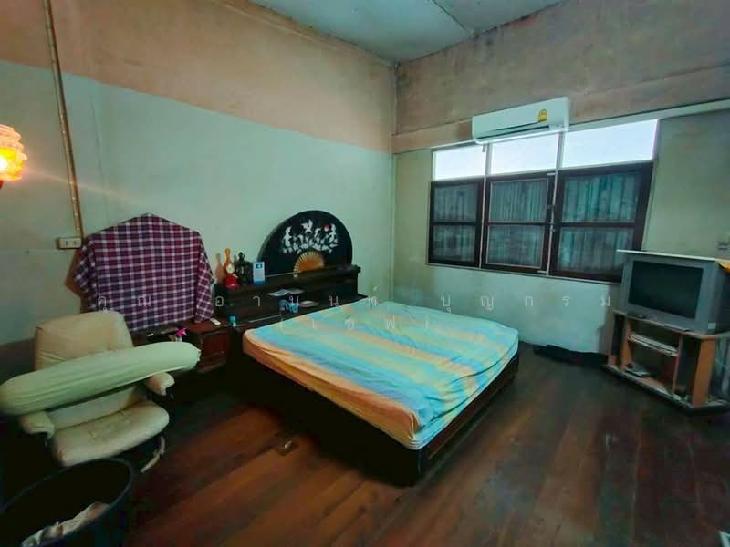 ทาวน์เฮ้าส์ 2 ชั้น 13.3 ตร.ว. ทาวน์เฮ้าส์ ซอยเจริญกรุง55 ถนนเจริญกรุง, Bangkok, ถนนเจริญกรุง, Yan Nawa, Sathon, Bangkok, 2 Bedrooms, 70 sqm, Townhouse For Sale, by คุณ อานนท์ บุญกรม (เซฟ), 500226202 - DDproperty.com