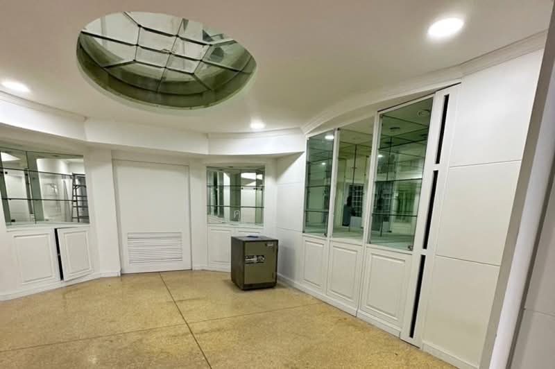 ถนนลาดพร้าว ซอยลาดพร้าว 83, Bangkok, ลาดพร้าว, Khlong Chaokhun Sing, Wang Thonglang, Bangkok, 5 Bedrooms, 524 sqm, Townhouse For Sale, by คุณบี, 500226206 - DDproperty.com