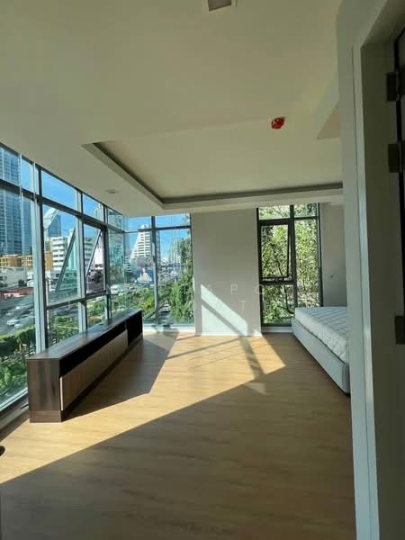 For Rent - Focus Ploenchit, Bangkok