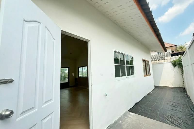 ถนนเลียบคลองนายเฉลิม ถนนกาญจนาภิเษก ซอยย่อยเจียมเจริญ 7 แขวงบางคูวัด บางบัวทอง นนทบุรี 11110, Nonthaburi, เลียบคลองนายเฉลิม, Bang Khu Rat, Bang Bua Thong, Nonthaburi, 2 Bedrooms, 100 sqm, Single Detached House For Sale, by สง่าชัย ไทรทองคำ, 500226243 - DDproperty.com