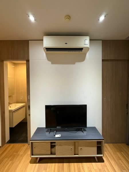 Park Origin Phrom Phong (Park 24), Bangkok, 68 Soi Sukhumvit 24, Khong Tan, Khlong Toei, Bangkok, 1 Bedroom, 29 sqm, Condo For Rent, by Nattapol Jedsadathitikul, 500226252 - DDproperty.com