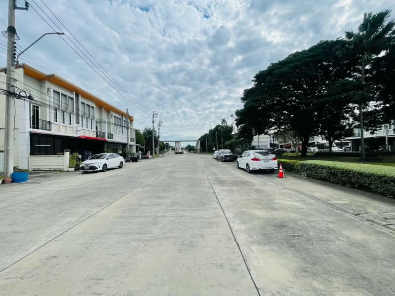 Golden Town Bangna-Suanluang, Bangkok, Kanchanapisek Road, Dok Mai, Prawet, Bangkok, 3 Bedrooms, 120 sqm, Townhouse For Sale, by The Best Property  โอ๋, 500226268 - DDproperty.com