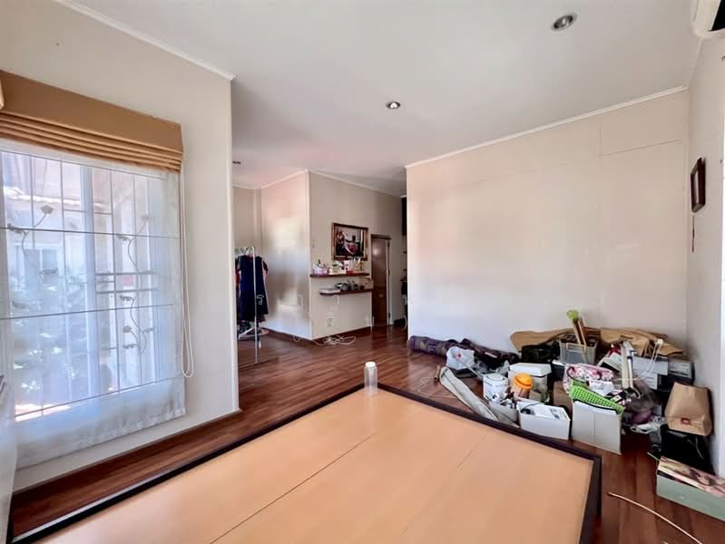 หมู่บ้านปรีชา ราม1 ใกล้แยกมีสทีน ถนนรามคำแหง, Bangkok, ถนนรามคำแหง, Saphan Sung, Saphan Sung, Bangkok, 4 Bedrooms, 190 sqm, Semi-Detached House (Twin House) For Sale, by คุณ ณรฎา หมวดหรี่ (จิ๊บ), 500226273 - DDproperty.com