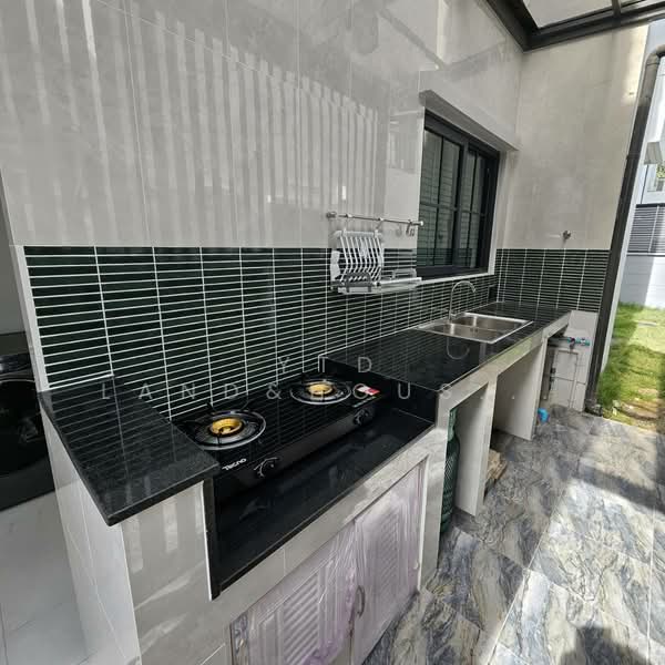 Centro Bangna, Samut Prakan, 111 Soi 3, Bang Kaeo, Bang Plee, Samut Prakan, 4 Bedrooms, 300 sqm, Single Detached House For Rent, by YTD Land&houses Real Estate Agency, 500226287 - DDproperty.com