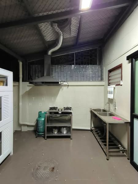 หมู่บ้านรื่นฤดี รามคำแหง180, กรุงเทพ, มีนบุรี, มีนบุรี, กรุงเทพ, 174 ตร.ม., ตึกแถว-อาคารพาณิชย์ ขาย, โดย The Best Property ณัฐ, 500226298 - DDproperty.com