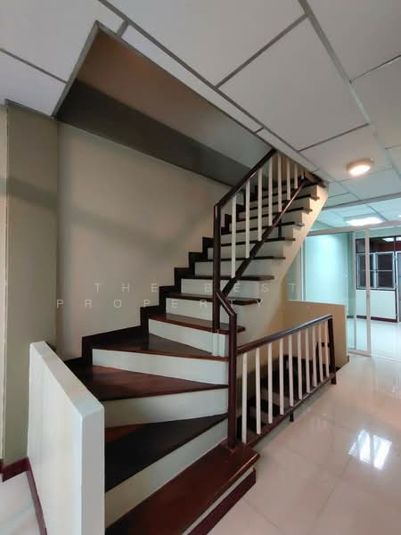 หมู่บ้านรื่นฤดี รามคำแหง180, กรุงเทพ, มีนบุรี, มีนบุรี, กรุงเทพ, 174 ตร.ม., ตึกแถว-อาคารพาณิชย์ ขาย, โดย The Best Property ณัฐ, 500226298 - DDproperty.com