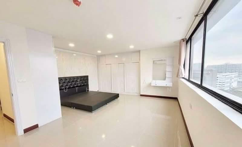 President Park Sukhumvit 24, Bangkok, 99 Sukhumvit 24 Alley, Khlongtoei Nua, Watthana, Bangkok, 3 Bedrooms, 223 sqm, Condo For Rent, by Teerapat Utha-aroon, 500226328 - DDproperty.com