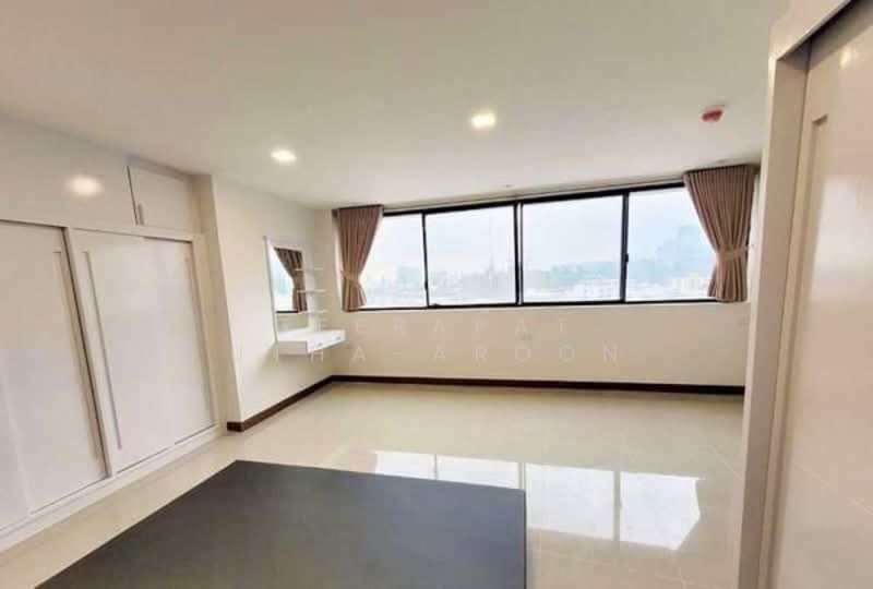 President Park Sukhumvit 24, Bangkok, 99 Sukhumvit 24 Alley, Khlongtoei Nua, Watthana, Bangkok, 3 Bedrooms, 223 sqm, Condo For Rent, by Teerapat Utha-aroon, 500226328 - DDproperty.com