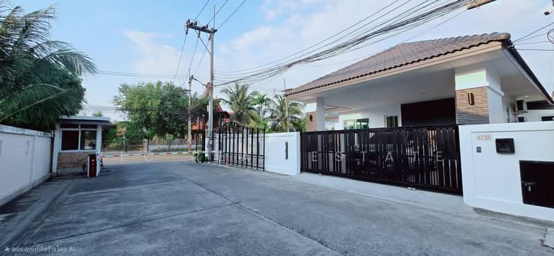 ขายบ้านวิลล่า 3 ห้องนอนพร้อมสระว่ายน้ำส่วนตัว ในห้วยใหญ่, ชลบุรี, บางละมุง, บางละมุง, ชลบุรี, 420 ตร.ม., วิลล่า ขาย, โดย PLC Real Estate, 500226342 - DDproperty.com