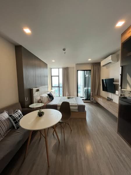 Rhythm Ekkamai, Bangkok, 11 Soi Sukhumvit 63, Khlongtoei Nua, Watthana, Bangkok, 1 Bedroom, 30 sqm, Condo For Rent, by Teerapat Utha-aroon, 500226343 - DDproperty.com