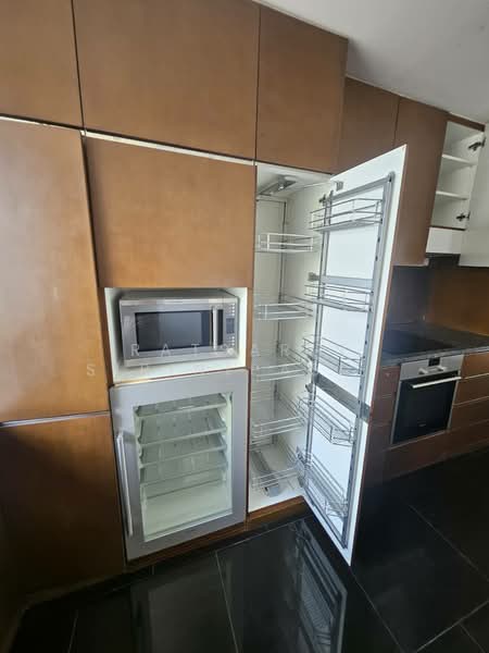 Hansar Rajdamri, Bangkok, 3-250 Soi Mahatlek Luang 2, Lumphini, Pathum Wan, Bangkok, 3 Bedrooms, 269 sqm, Condo For Rent, by Ratsarin Sirinipaspong, 500226350 - DDproperty.com