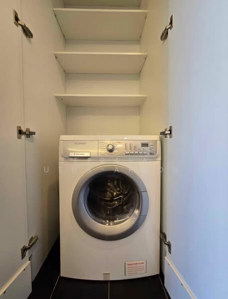 Via BOTANI, Bangkok, 36 Soi Sukhumvit 47, Sukhumvit Road, Khlong Tan Nua, Watthana, Bangkok, 1 Bedroom, 75 sqm, Condo For Rent, by Teerapat Utha-aroon, 500226352 - DDproperty.com