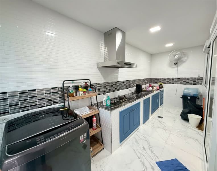 Pruksa Ville Rangsit-Workpoint, Pathum Thani, Prem Prachakon Canal Road, Bang Phun, Muang Pathum Thani, Pathum Thani, 3 Bedrooms, 120 sqm, Townhouse For Sale, by คุณ พรหมภัสสร เจริญเชื้อตาพระ (แพม), 500226369 - DDproperty.com