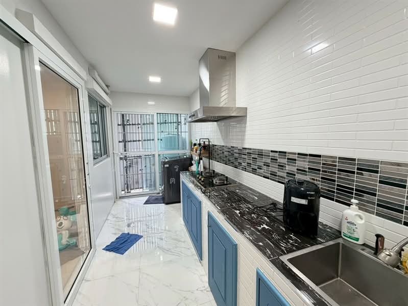 Pruksa Ville Rangsit-Workpoint, Pathum Thani, Prem Prachakon Canal Road, Bang Phun, Muang Pathum Thani, Pathum Thani, 3 Bedrooms, 120 sqm, Townhouse For Sale, by คุณ พรหมภัสสร เจริญเชื้อตาพระ (แพม), 500226369 - DDproperty.com