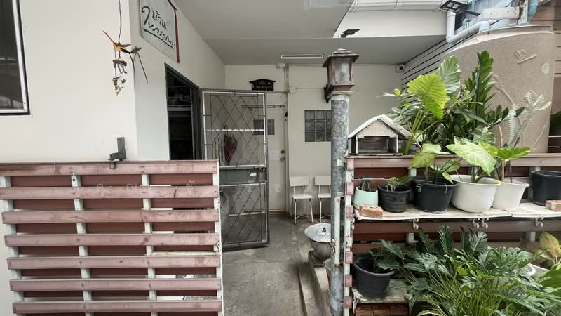 For Sale - อาคารพาณิชย์ 2 คูหา ซอยแจ้งวัฒนะ 1 พร้อมผู้เช่าออฟฟิศ, Bangkok