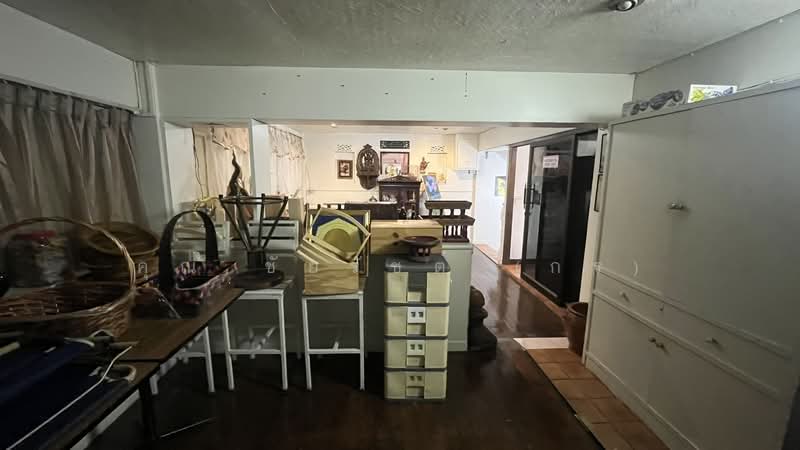 For Sale - อาคารพาณิชย์ 2 คูหา ซอยแจ้งวัฒนะ 1 พร้อมผู้เช่าออฟฟิศ, Bangkok