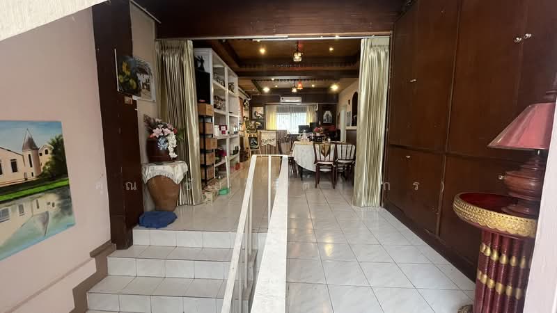 For Sale - อาคารพาณิชย์ 2 คูหา ซอยแจ้งวัฒนะ 1 พร้อมผู้เช่าออฟฟิศ, Bangkok