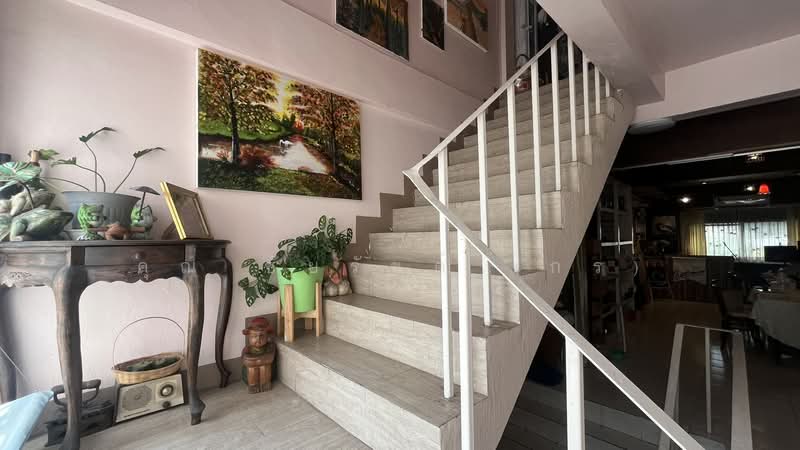 For Sale - อาคารพาณิชย์ 2 คูหา ซอยแจ้งวัฒนะ 1 พร้อมผู้เช่าออฟฟิศ, Bangkok