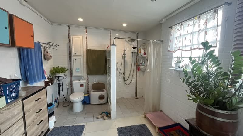 For Sale - อาคารพาณิชย์ 2 คูหา ซอยแจ้งวัฒนะ 1 พร้อมผู้เช่าออฟฟิศ, Bangkok